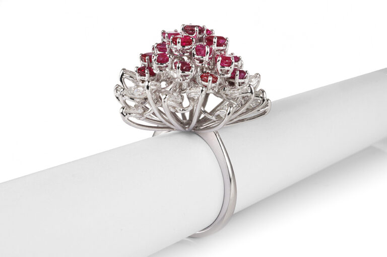 Ring 22 MOGOK Rubine ca 3,3 ct 20 Diamanten ca 1,7 ct IGI Gr 55 [BRORS 21052]